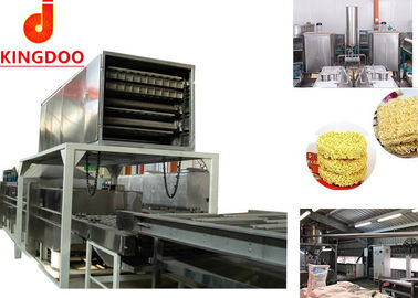 4 de arbeiders braadden Onmiddellijke Noedel Makend de Consumptie van de Machine1000-1200kg/h Stoom